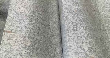 德州芙蓉白S型拉丝面路沿石