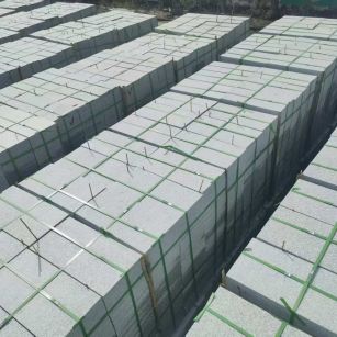 德州 芝麻白1.8公分火烧300*600地铺，清仓大甩卖