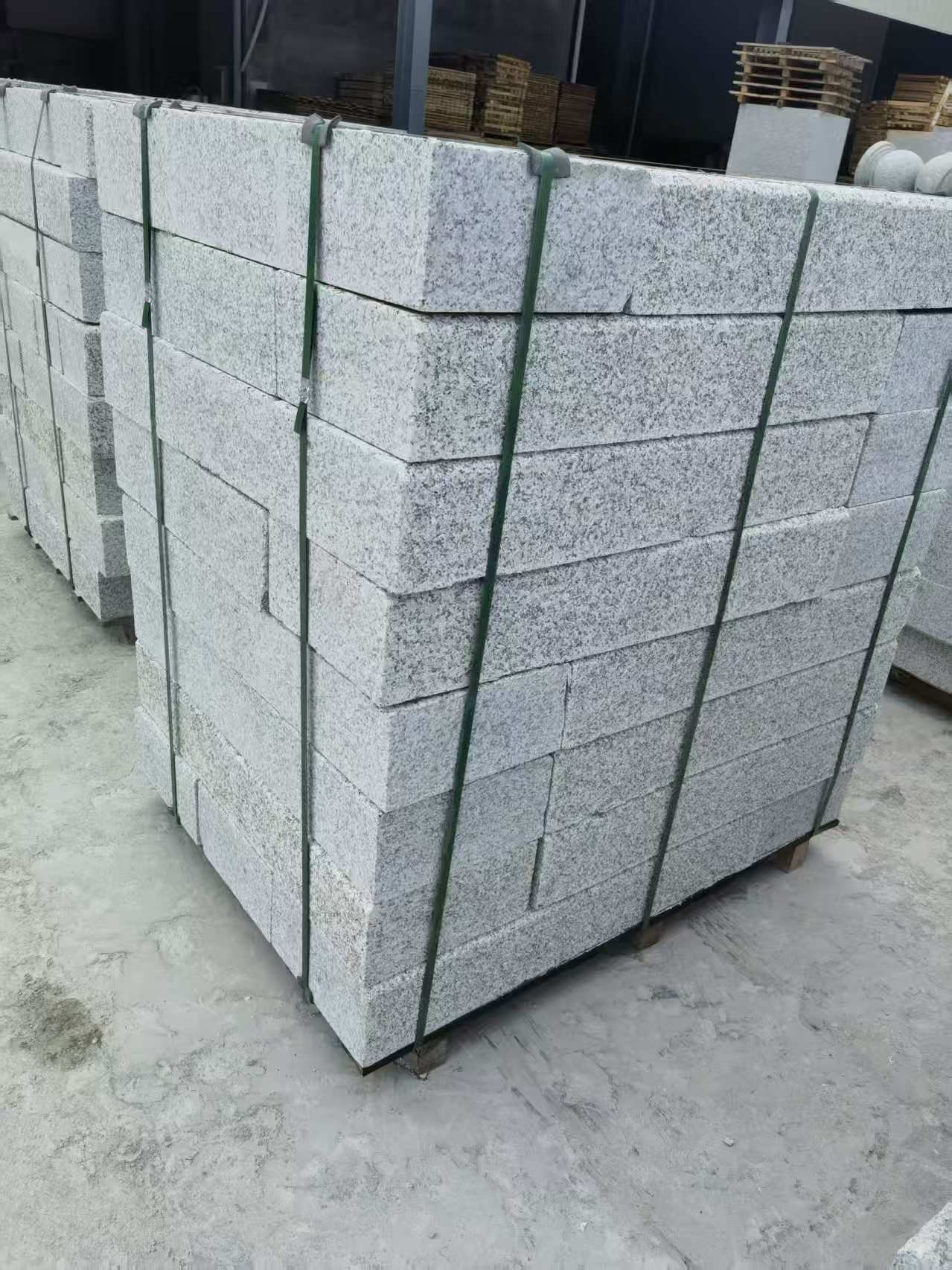 德州 芙蓉白火烧两面路沿石