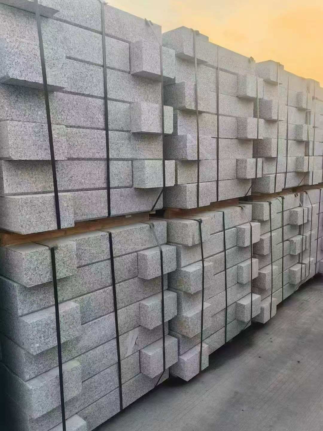 德州 芝麻白路沿石