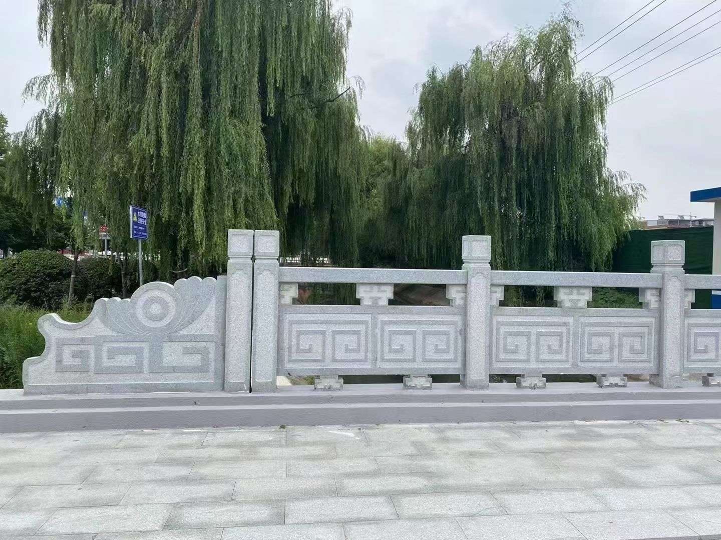德州 芝麻灰桥栏杆、河道栏杆安装效果