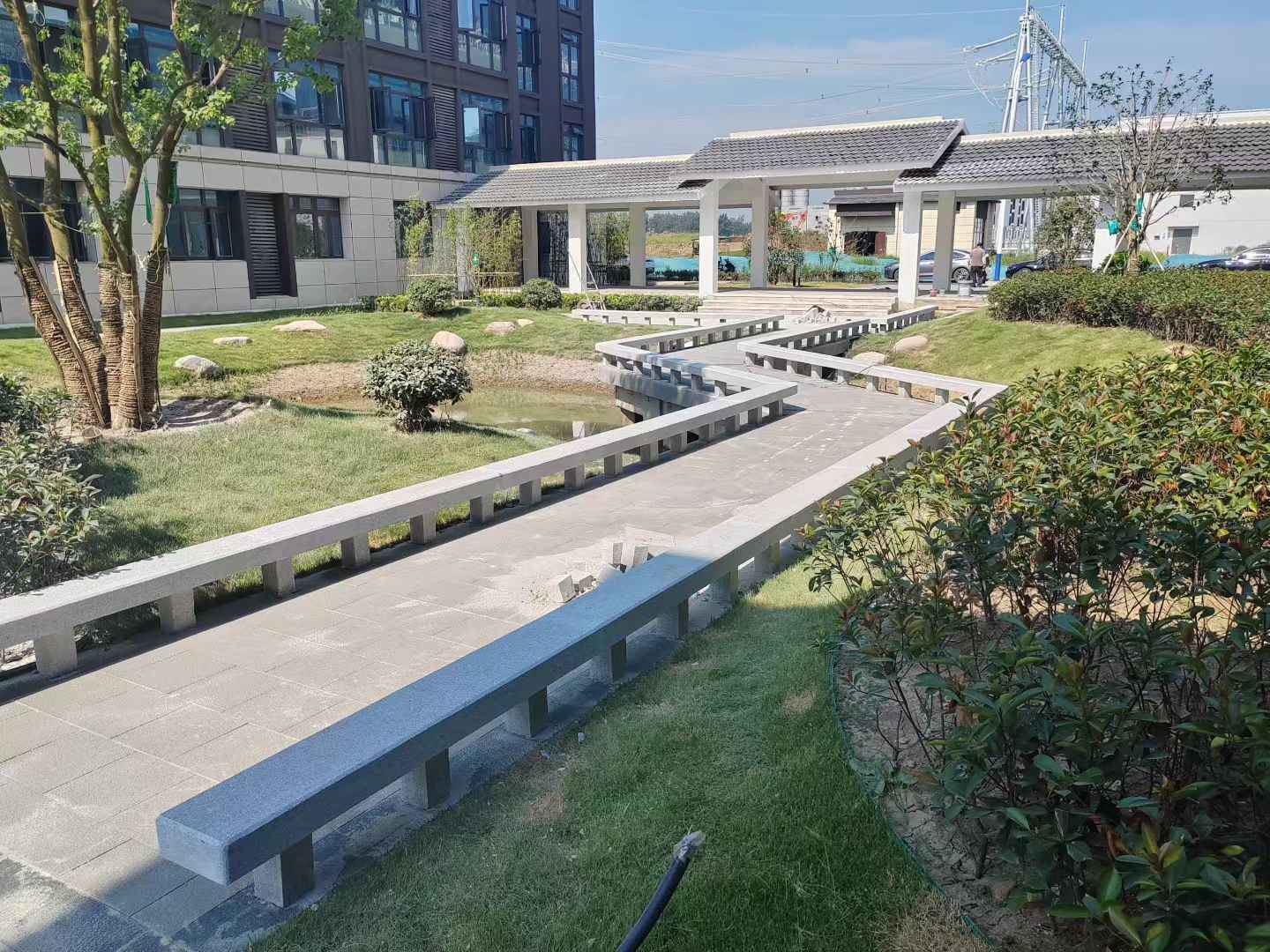 德州 芝麻灰小区坐凳&栏杆安装效果